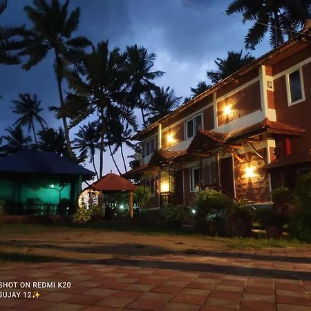 Glucklich Beach Cottages Kundapura Buitenkant foto